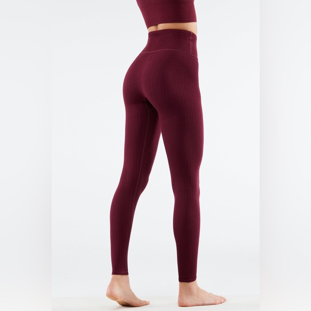 Fabletics Ribbed Seamless High-Waisted Legging Size Small - Picture 2 of 6